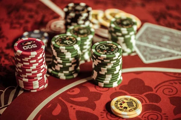 sbs188 Poker Indonesia table interface showing cards, pot, and player positions