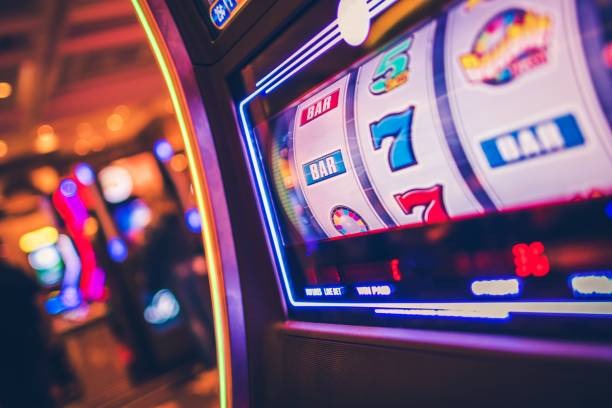 Live Roulette table with professional dealer and real-time video feed on sbs188